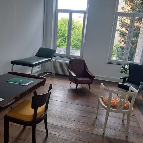 bureau 3